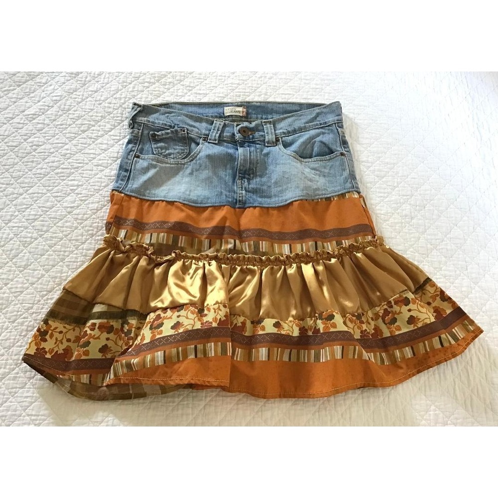 Levis Y2K Upcycled Denim Boho Tiered Ruffle Skirt Sz 9 Festival Western Cottage - Picture 6 of 15